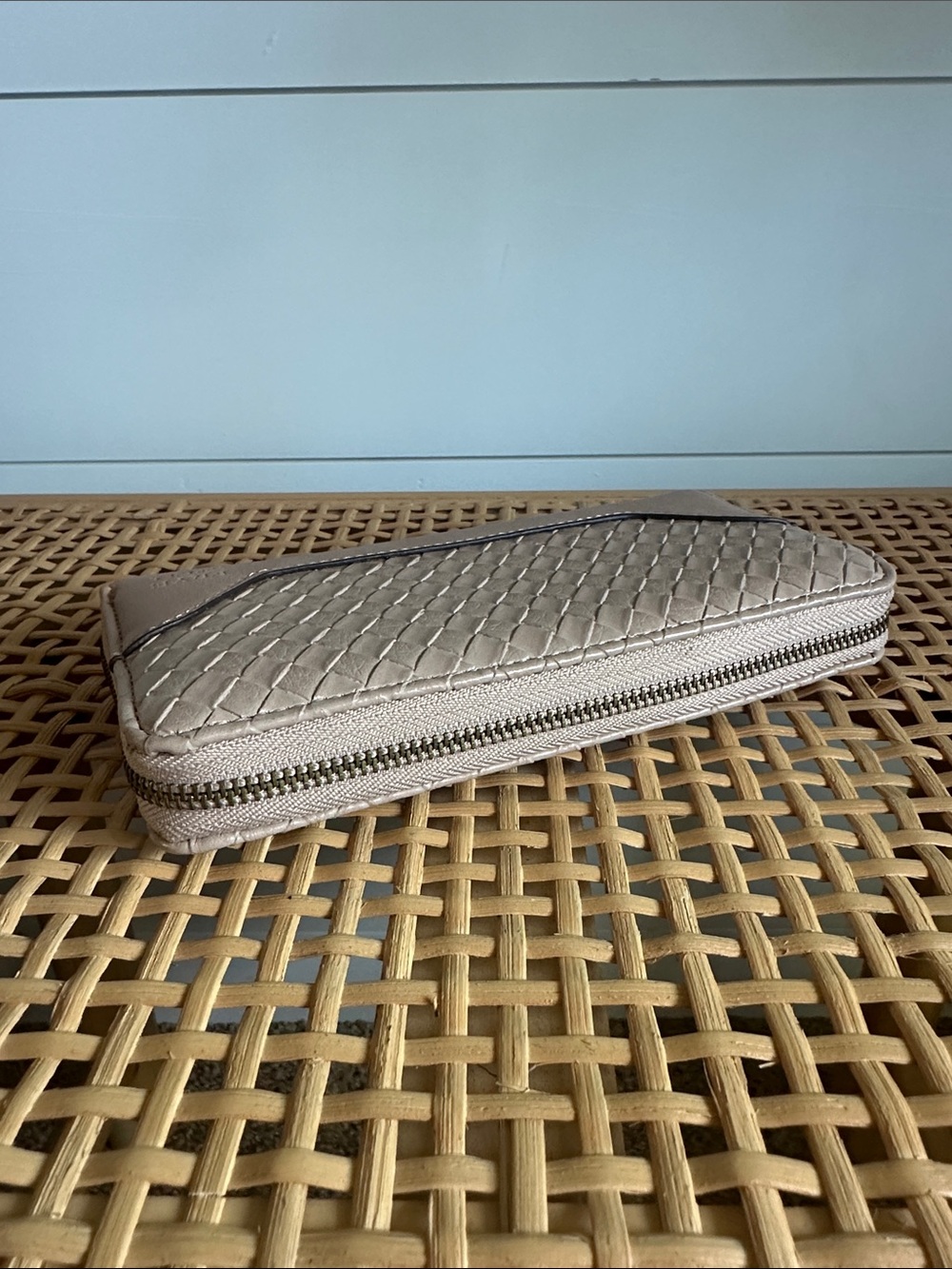 FRYE AND CO. Woven Faux-Leather Zip Wallet in Blush - Picture 7 of 7